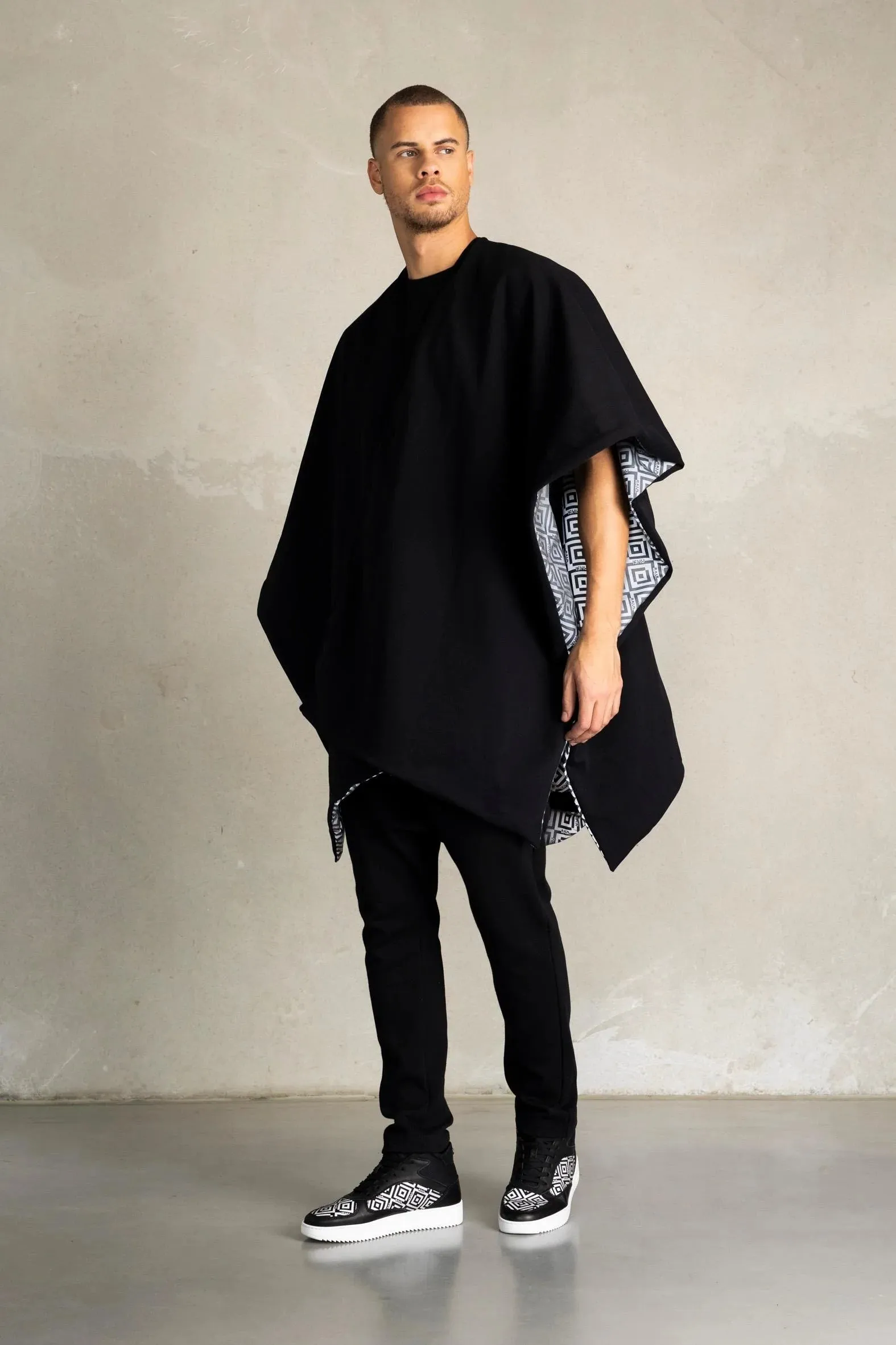 BALR X ISHU Reversible Poncho black