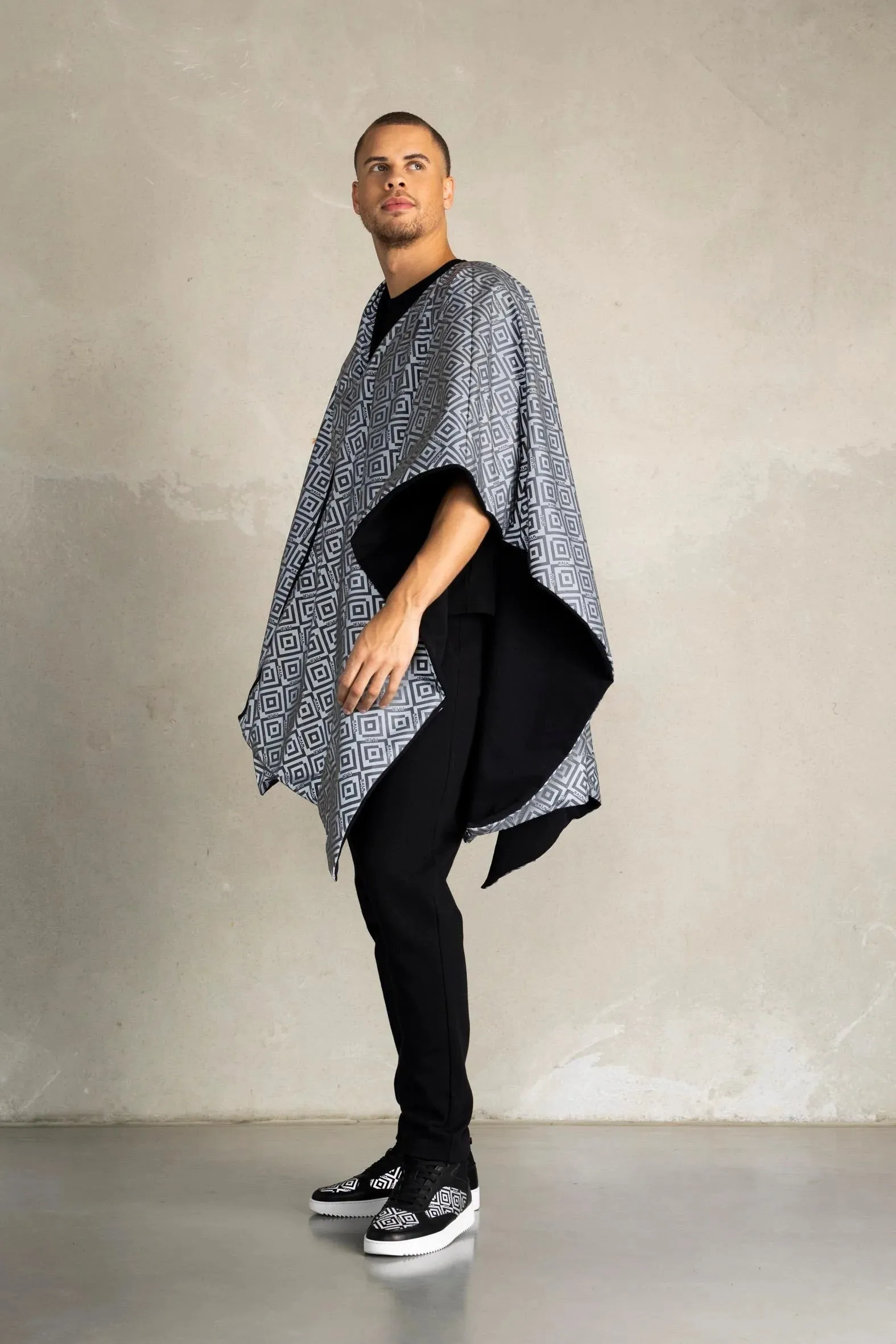 BALR X ISHU Reversible Poncho black