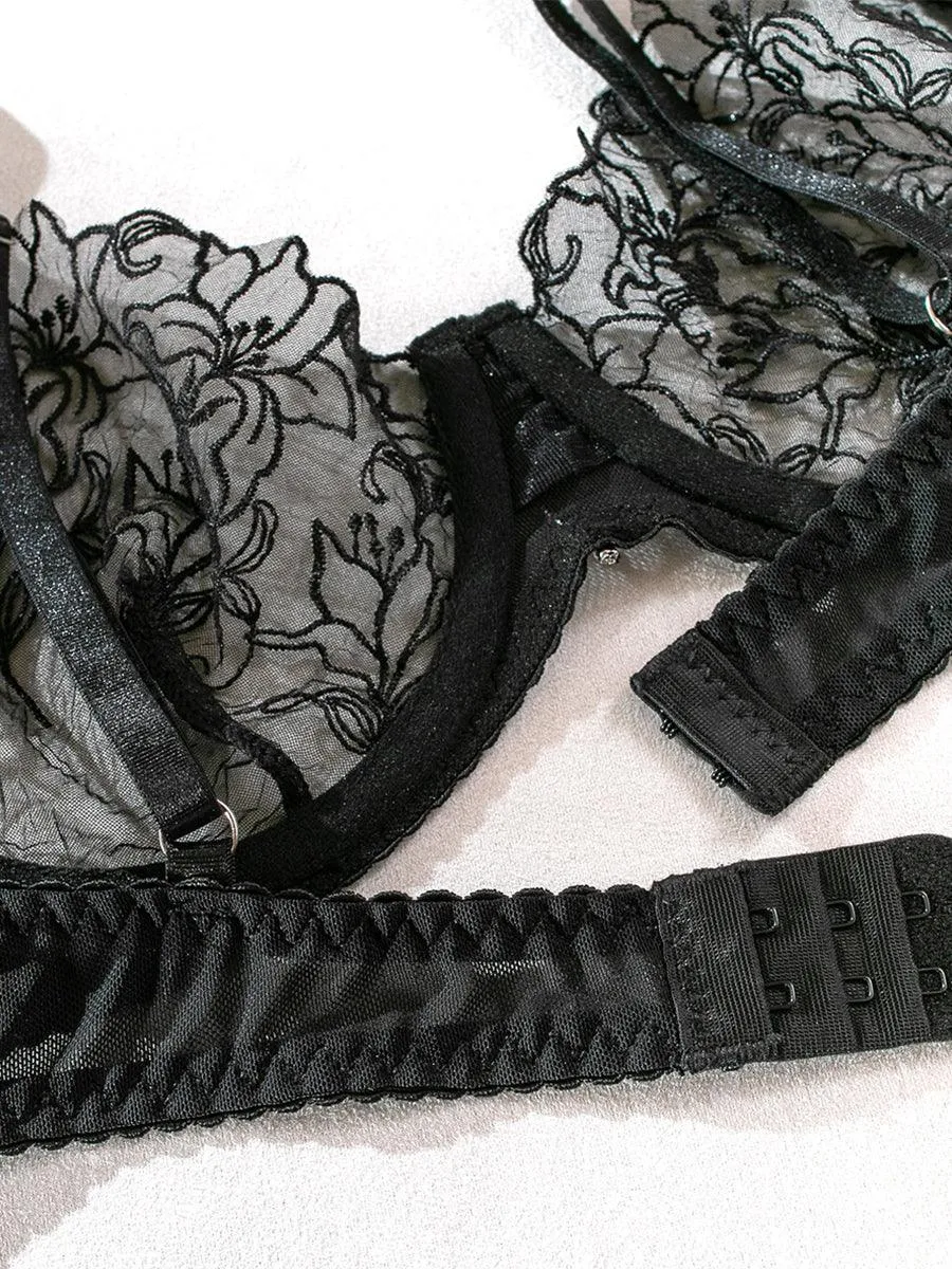 Embroidered Chain Lingerie Three-piece Set MSL045