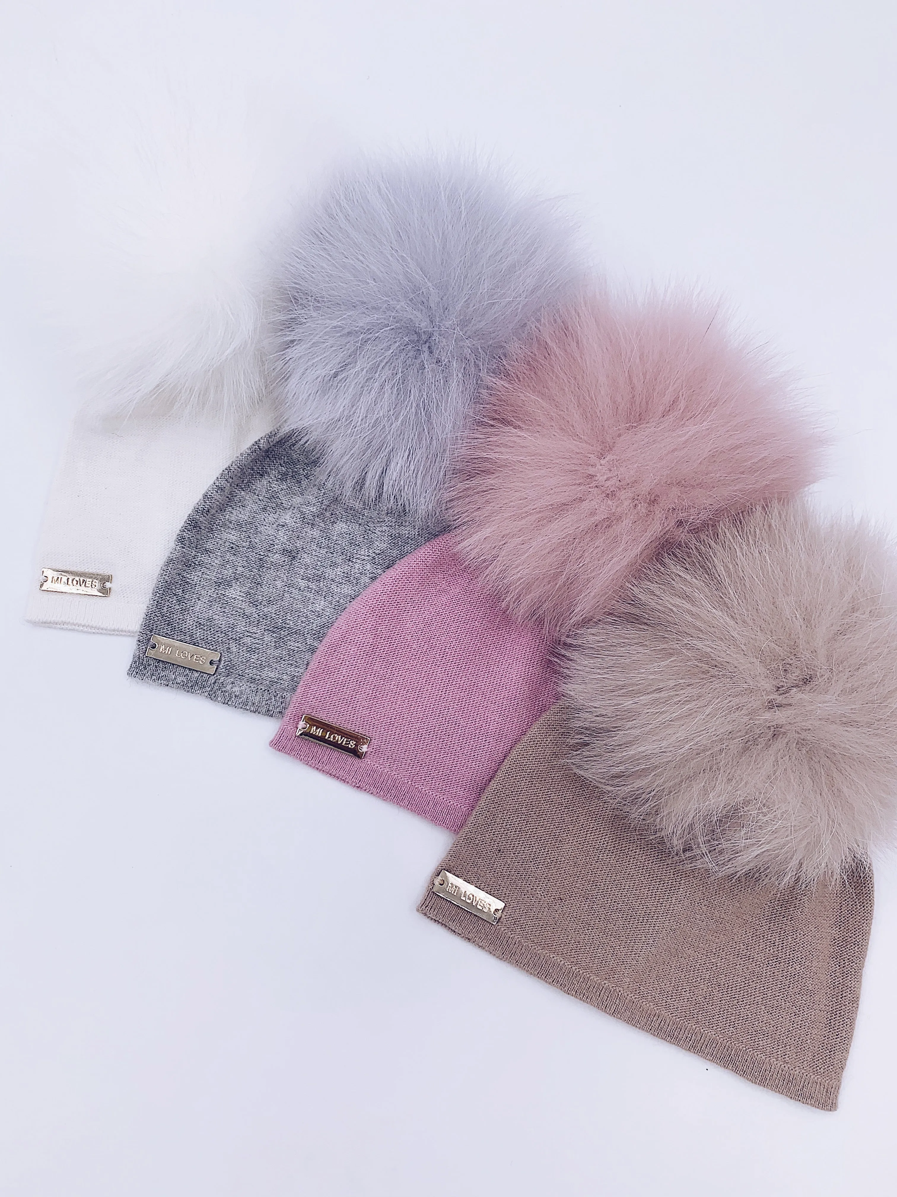 MI LOVES SIGNATURE LUXURIOUS FINE KNIT ANGORA HAT WITH FOX FUR POMPOM