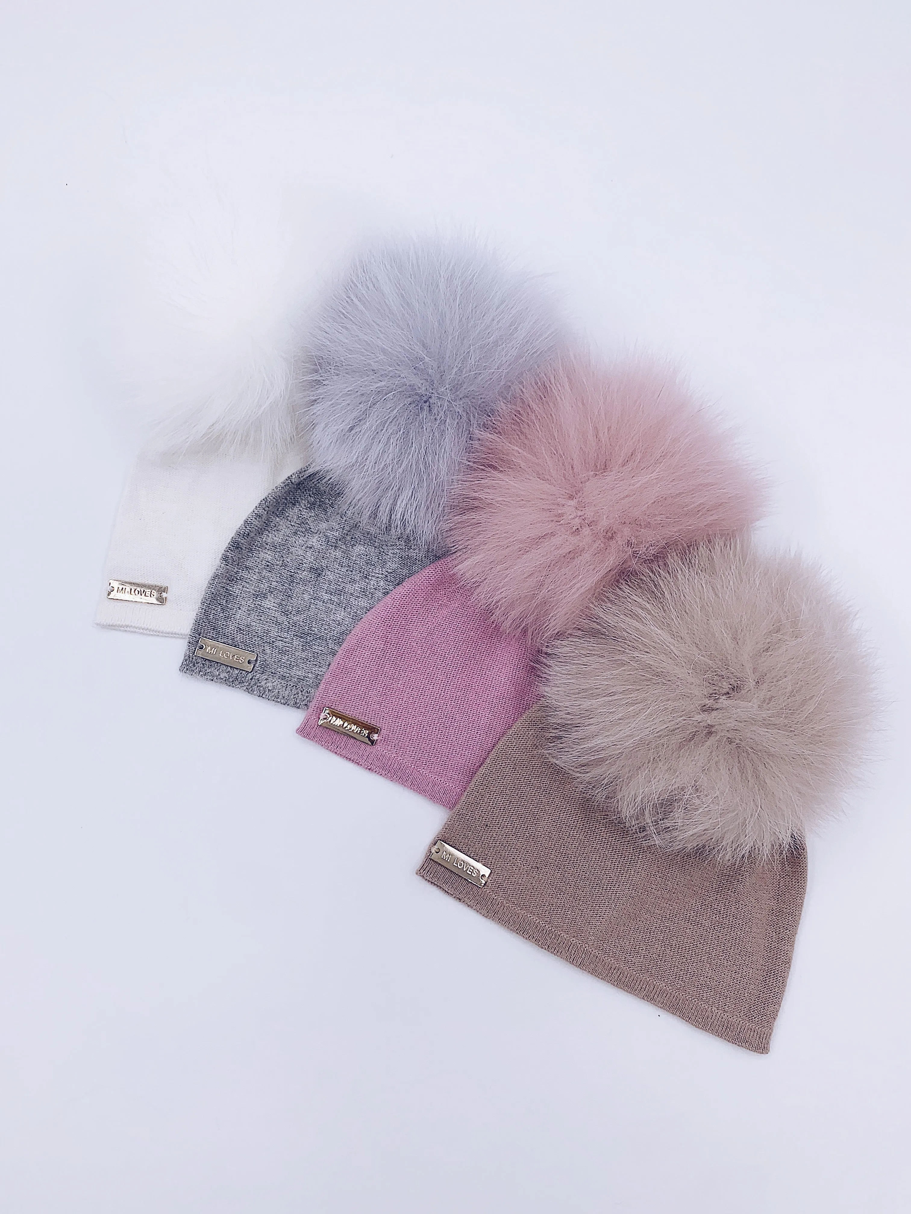 MI LOVES SIGNATURE LUXURIOUS FINE KNIT ANGORA HAT WITH FOX FUR POMPOM