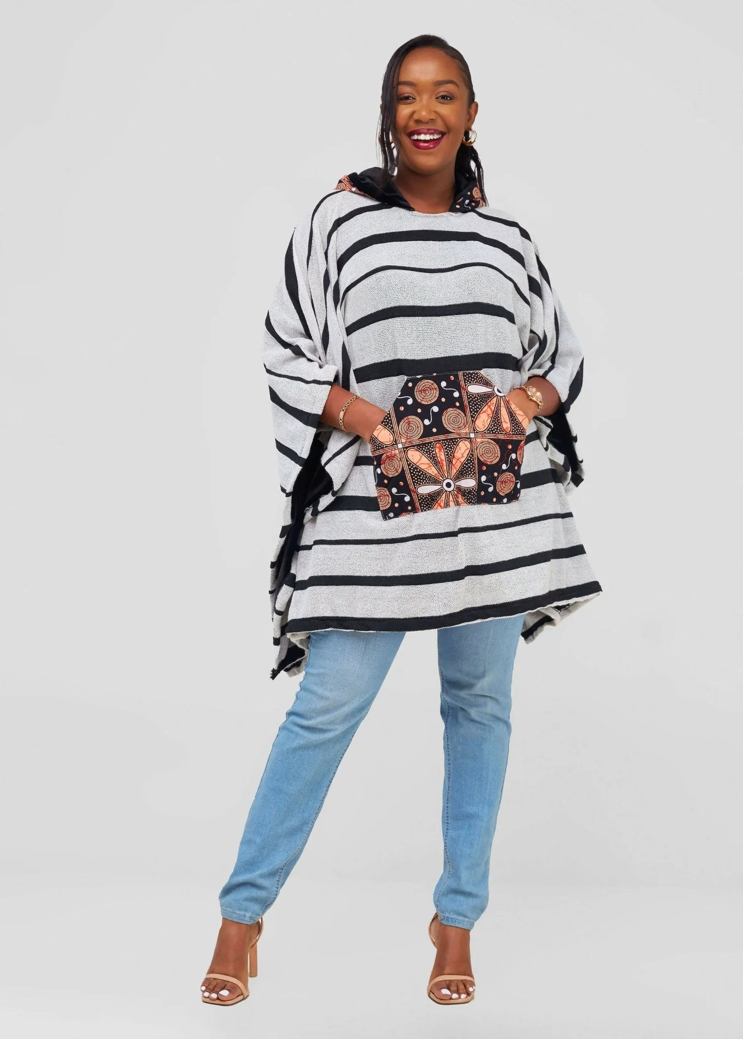 Nefpatra Africa Poncho - White