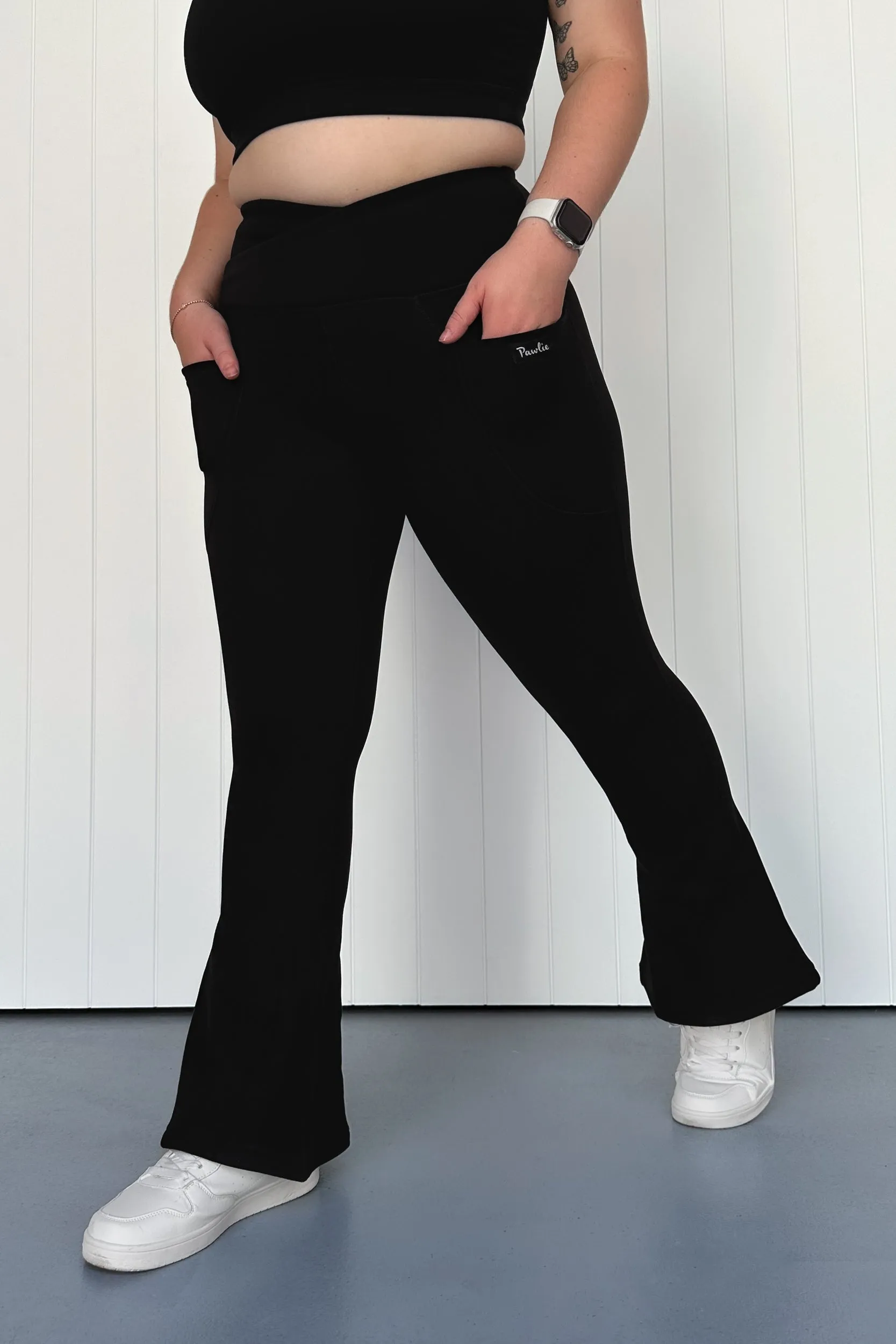 Plain Black - Fleece - Regular Flarey Leggings - Pockets