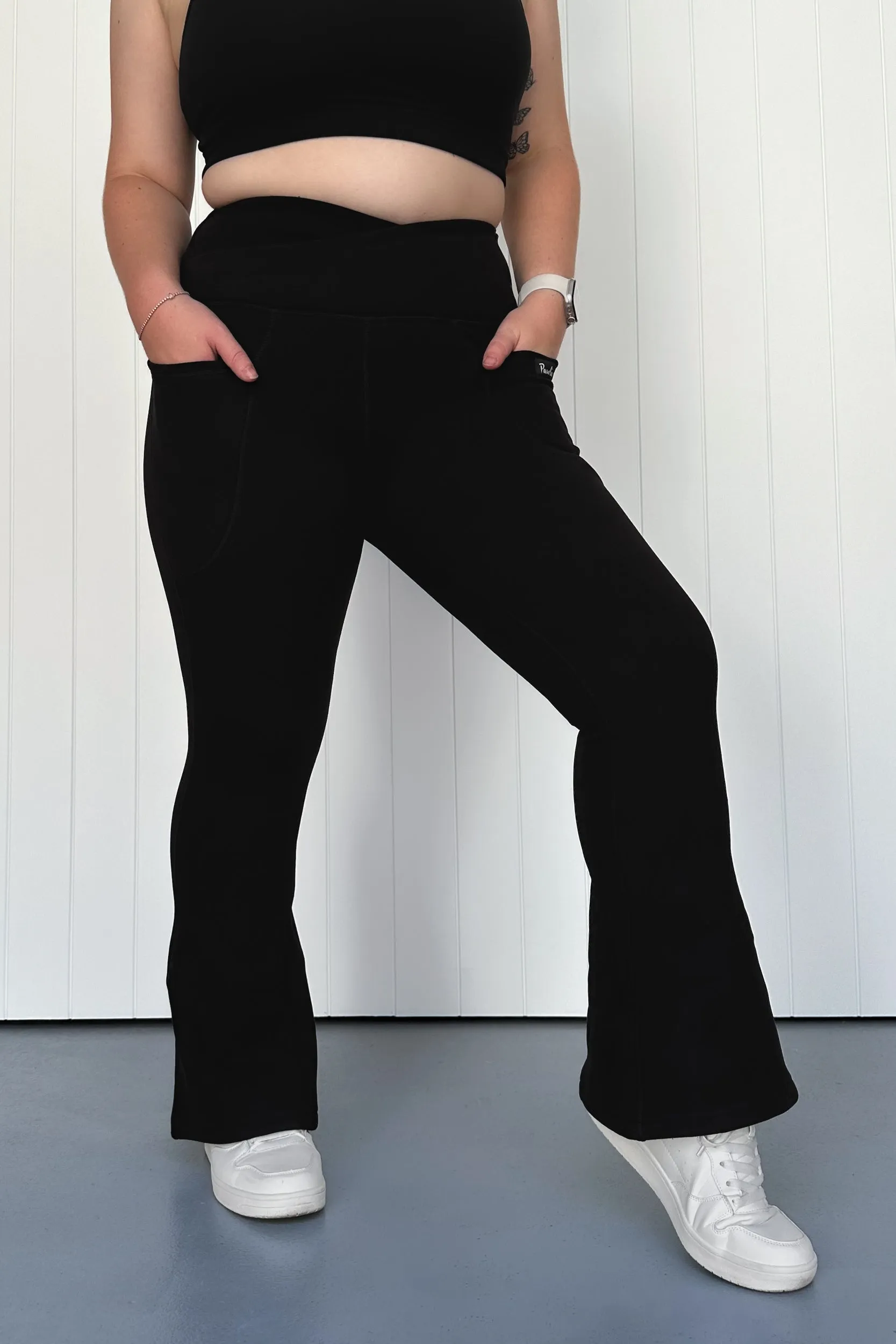 Plain Black - Fleece - Regular Flarey Leggings - Pockets